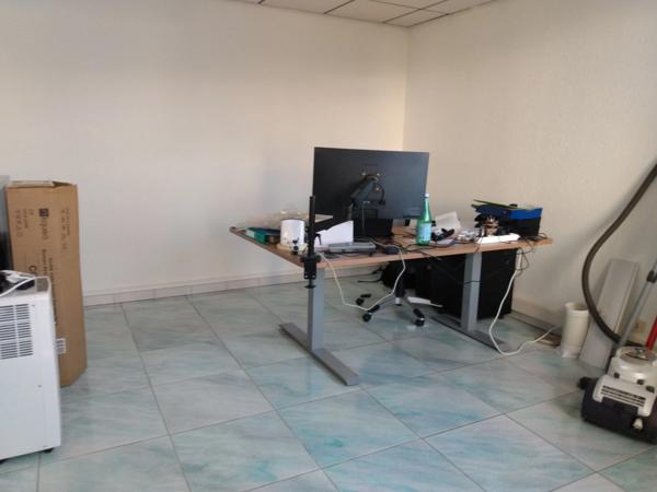 Dpt Savoie (73), à vendre CHALLES LES EAUX Ateliers et Bureaux