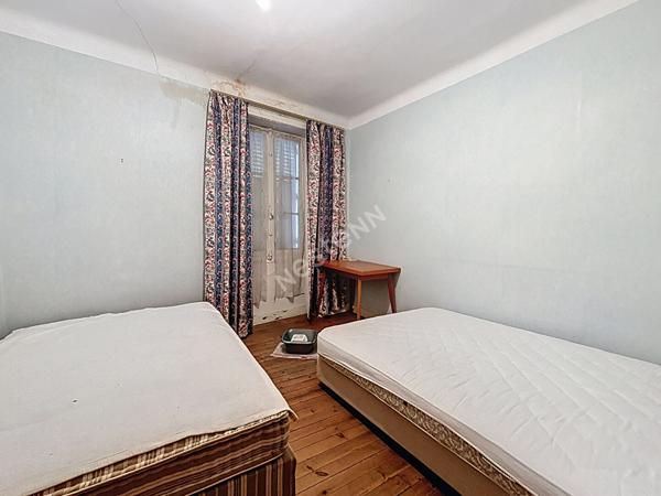 Maison à vendre à Rezé 10 pièces, 8 chambres secteur Pont-Rousseau avec fort potentiel