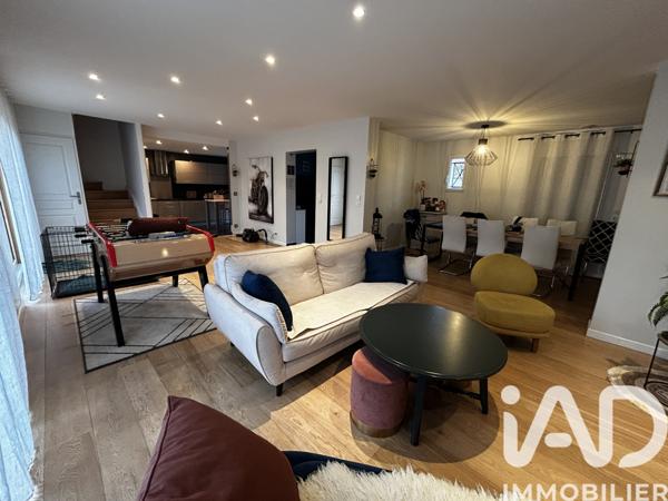 Maison à vendre 8 pièces 180 m² Champagne-sur-Oise