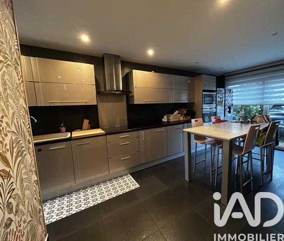 Maison à vendre 8 pièces 180 m² Champagne-sur-Oise