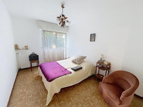 Appartement AIX SUD- T3/4- RESIDENCE SECURISEE- PLACE PARKING PRIVATIVE