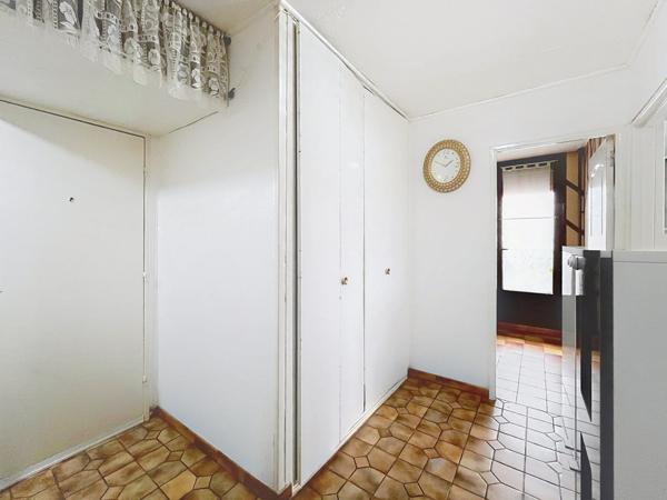 T4 lumineux, 2-3 chambres, loggia – Proche écoles