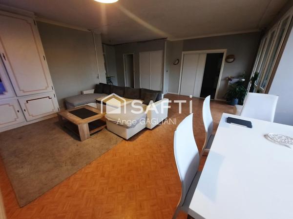 Grand appartement à quelques mètres de la gare !