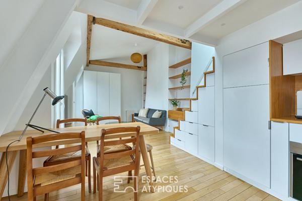 Appartement rénové au dernier étage avec balconnets