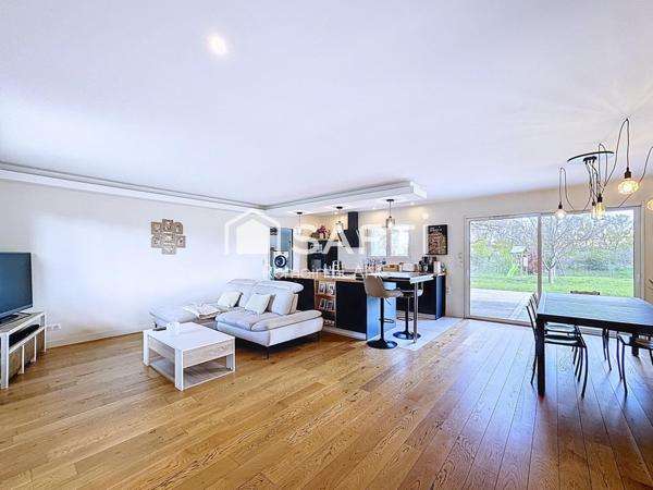 Maison 4 pièces moderne avec suite parentale et garage