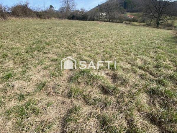 Terrain 2100 m² à VILLEFRANCHE de ROUERGUE