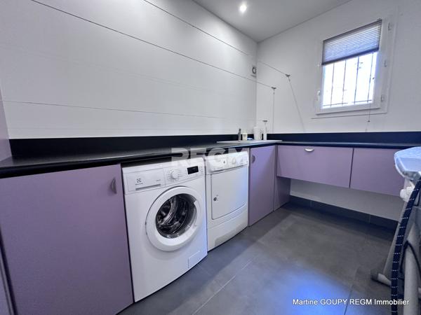 La Chapelle-Saint-Mesmin (45380) La Chapelle-St-Mesmin (45) – Magnifique maison contemporaine 200 m² - Parcelle 1 760 m² paysagée – Piscine –