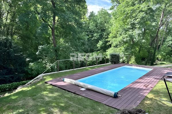 La Chapelle-Saint-Mesmin (45380) La Chapelle-St-Mesmin (45) – Magnifique maison contemporaine 200 m² - Parcelle 1 760 m² paysagée – Piscine –