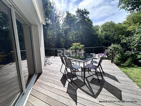 La Chapelle-Saint-Mesmin (45380) La Chapelle-St-Mesmin (45) – Magnifique maison contemporaine 200 m² - Parcelle 1 760 m² paysagée – Piscine –