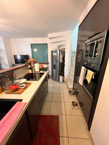 Appartement T3 en rez de jardin au centre ville de St Denis