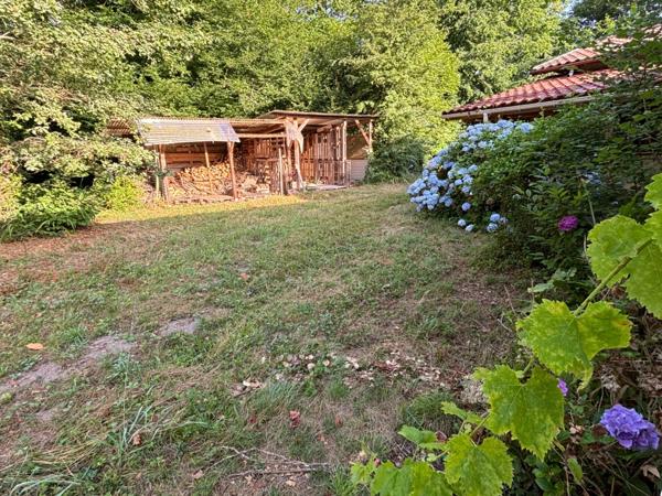 Villa dans parc arboré