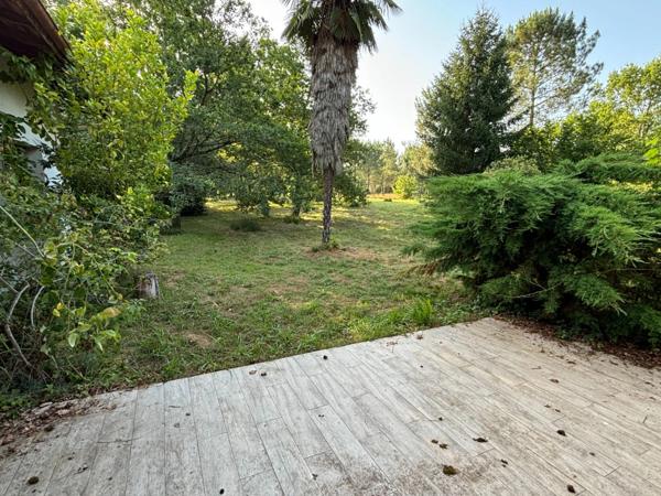 Villa dans parc arboré