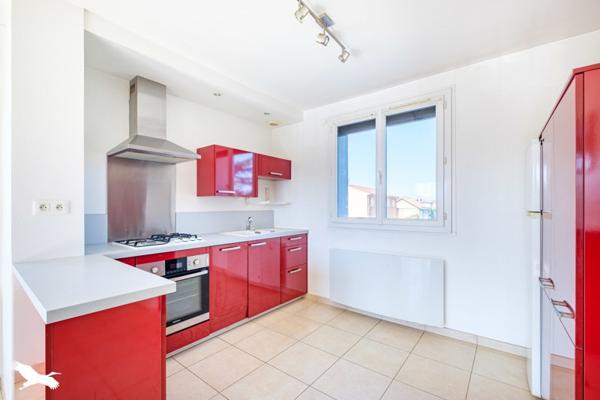 Maison à vendre 339 000 € Mions 4 p 75 m² DPE D