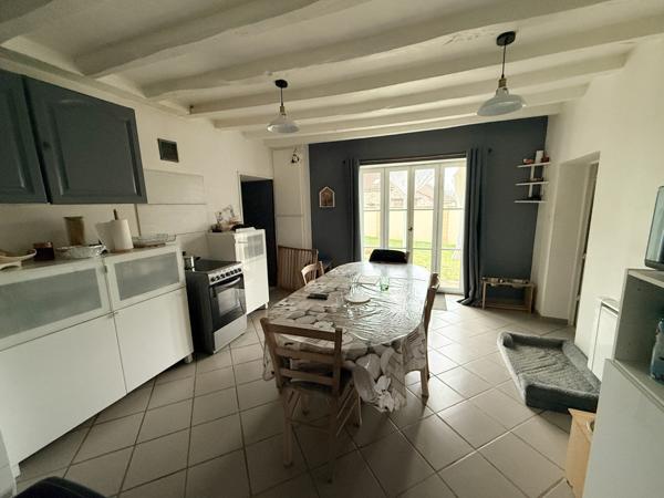 La Ferté-Gaucher (77320) Maison briarde avec jardin et garage