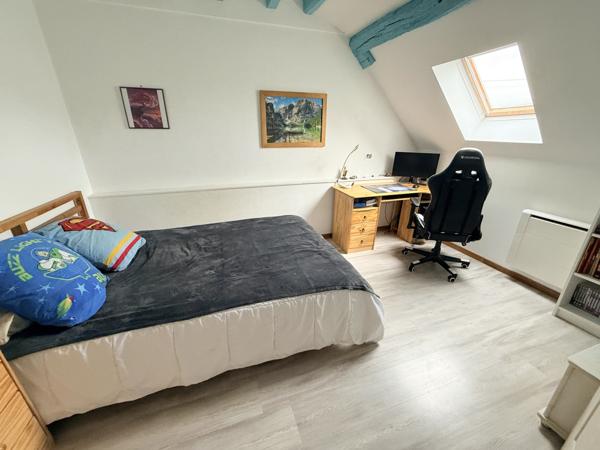 La Ferté-Gaucher (77320) Maison briarde avec jardin et garage