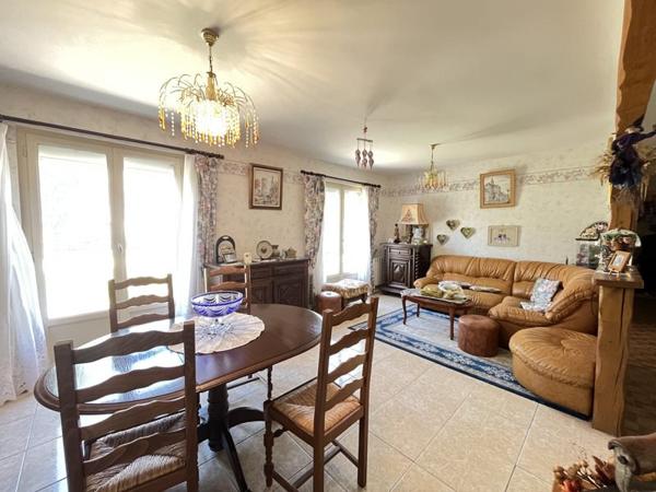 Maison à vendre 140 400 € Mehun-sur-Yèvre 4 p 75 m² DPE D