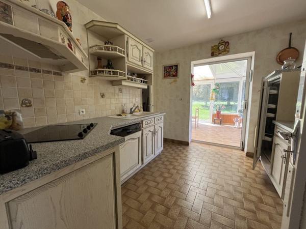 Maison à vendre 140 400 € Mehun-sur-Yèvre 4 p 75 m² DPE D