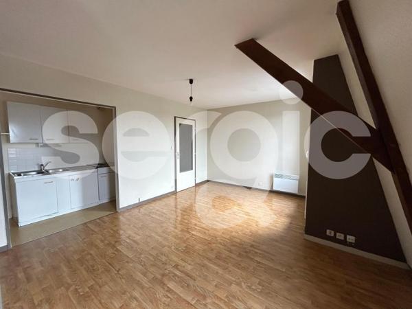 Location 1 Pieces 42 49100 Angers 23 0024 01 0010