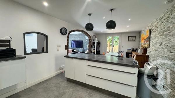 Maison à vendre  5 pièces - 116,95 m 2   LA GARDE  - 83