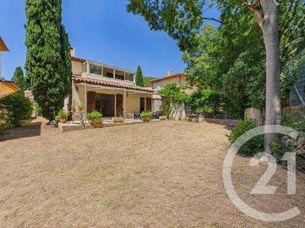 Maison à vendre  5 pièces - 116,95 m 2   LA GARDE  - 83