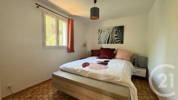 Maison à vendre  5 pièces - 116,95 m 2   LA GARDE  - 83