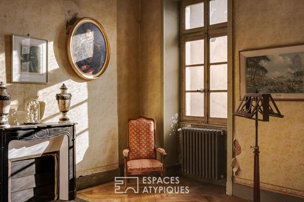 Demeure noble du XVIIIe inscrite MH avec parc proche de Gy