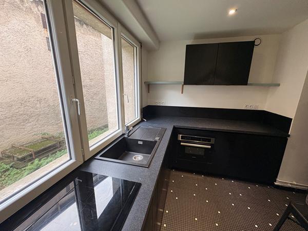 Appartement Angers hyper centre/ gare dans résidence avec ascenseur de 2 chambres avec parking