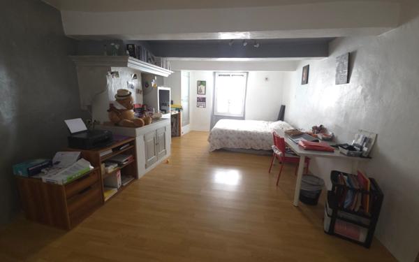 Maison à vendre    6 pièces •  Aups