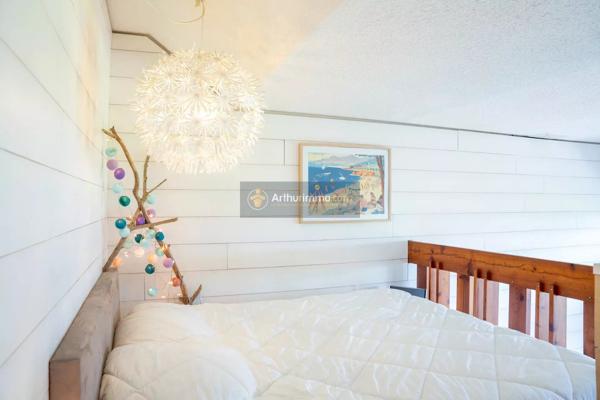 Vente                                                      Appartement
                        
                     3 pièces                      59 m2                     à Saint-Aygulf