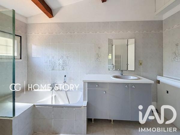 Maison à vendre 4 pièces 99 m² Saint-Cyr-sur-Mer