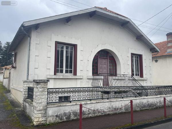 Maison à vendre à Ribérac en Dordogne (24600), ref : 077/1595