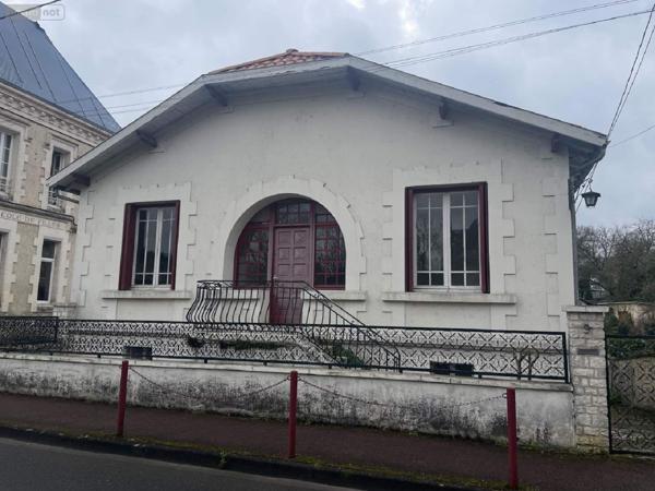 Maison à vendre à Ribérac en Dordogne (24600), ref : 077/1595