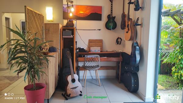 Maison 5 pièces - 125 m² Exclusivité efficity