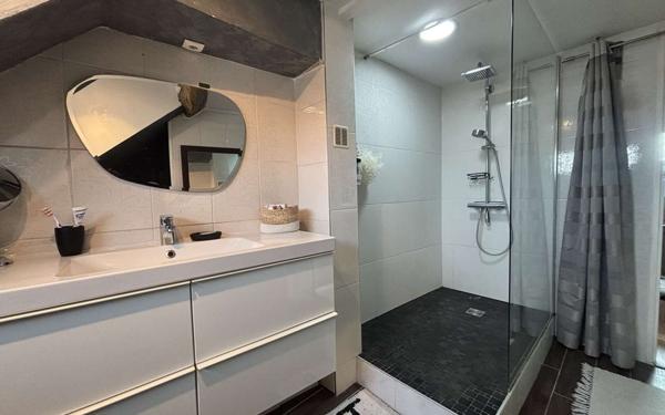 Appartement à vendre    3 pièces • 70 m2 Saint-Fargeau-Ponthierry