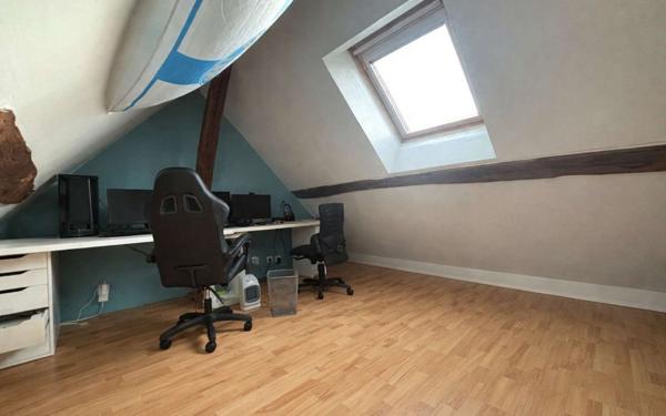 Appartement à vendre    3 pièces • 70 m2 Saint-Fargeau-Ponthierry