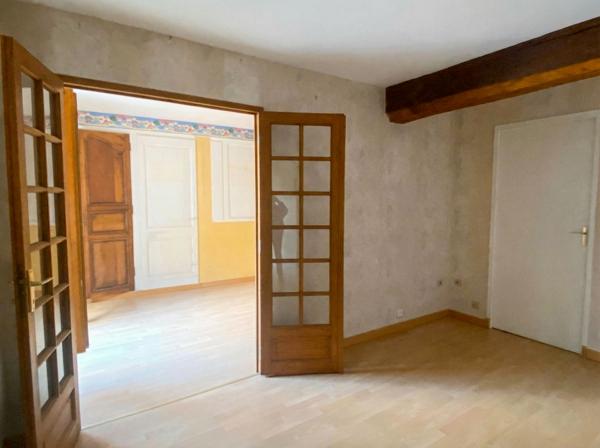 Quartier Cathédrale, appartement traversant 87 m², 3 chambres avec vue dégagée