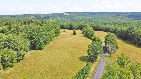 Terrain  constructible 5580 m2 La Cassagne