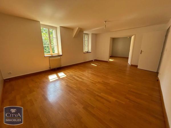 Appartement à louer 5 pièces 118.75m² Bourges (18000)