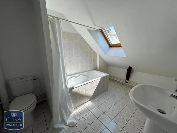 Appartement à louer 5 pièces 118.75m² Bourges (18000)