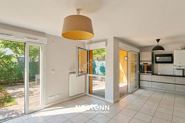 Appartement en rez-de-jardin - proche commodités - limite CRAPONNE