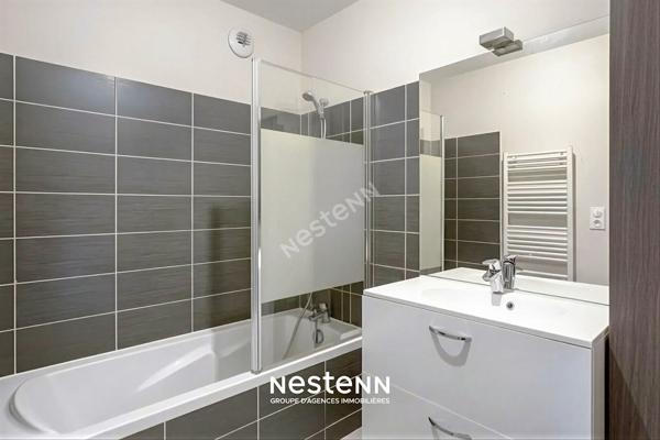 Appartement en rez-de-jardin - proche commodités - limite CRAPONNE