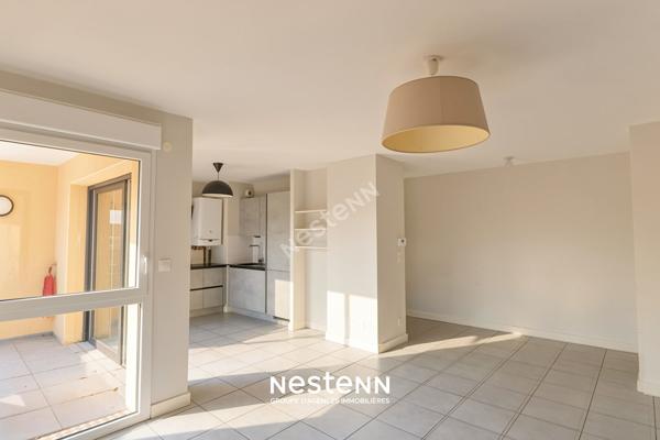 Appartement en rez-de-jardin - proche commodités - limite CRAPONNE