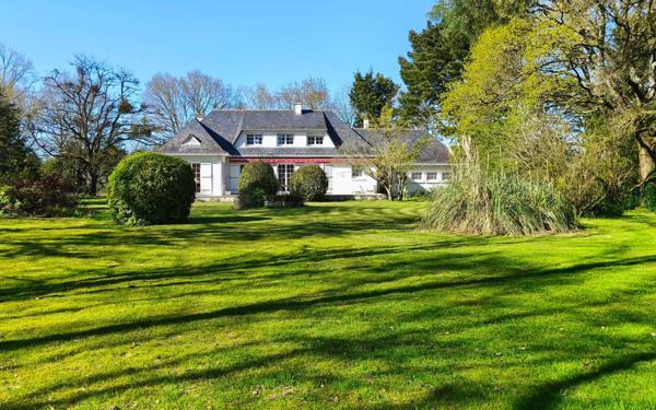 Maison à vendre    5 pièces •  Carquefou