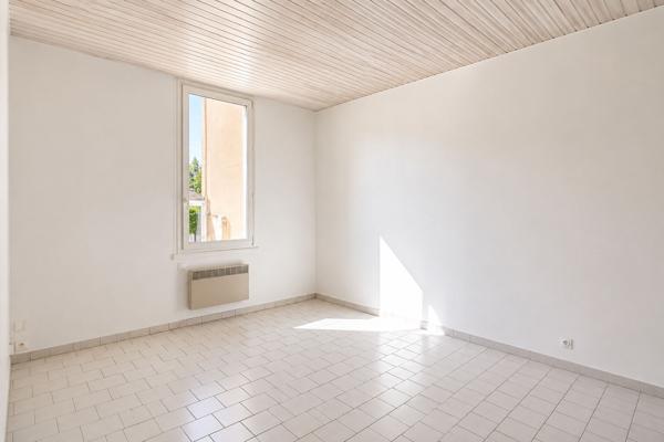 APPARTEMENT TYPE 3 / TERRASSE / CAVE
