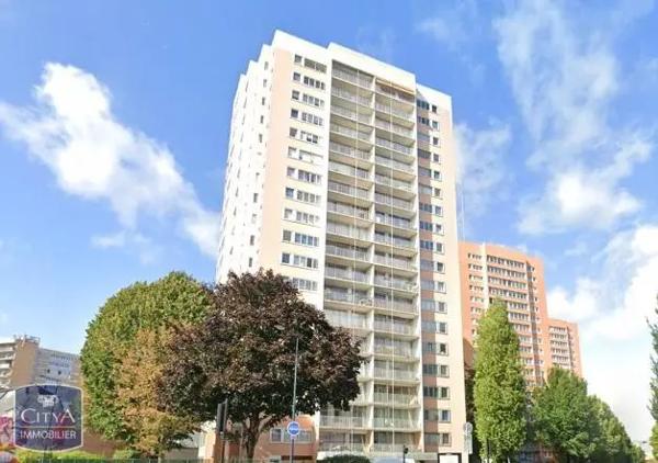 Appartement à louer 2 pièces 65.4m²