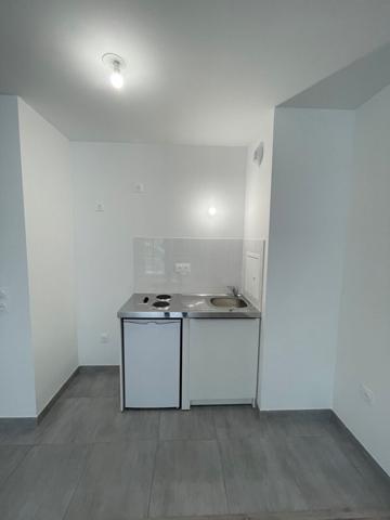 Appartement non meublé à Bois Colombes / 34.30 m2 (1 pièce) + 1 place de parking
