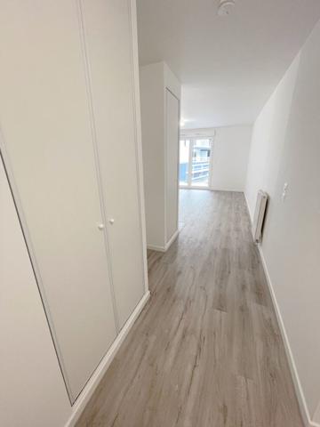 Appartement non meublé à Bois Colombes / 34.30 m2 (1 pièce) + 1 place de parking