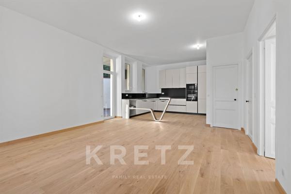 Loft à Cannes, Petit Juas : L'Esprit Industriel de Luxe dans l'Écrin Historique de la Villa Stanisla