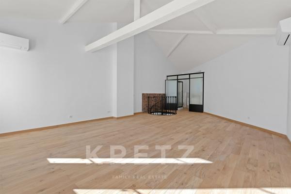 Loft à Cannes, Petit Juas : L'Esprit Industriel de Luxe dans l'Écrin Historique de la Villa Stanisla