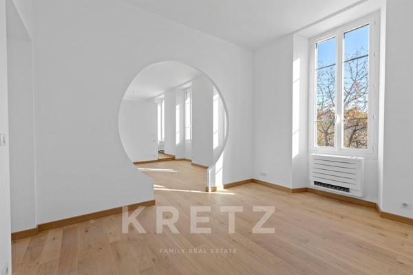 Loft à Cannes, Petit Juas : L'Esprit Industriel de Luxe dans l'Écrin Historique de la Villa Stanisla